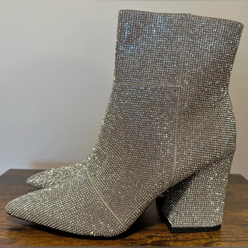 Madden Girl Womens Cody Rhinestone Ankle Boots NWT Size 7 - Picture 1 of 8
